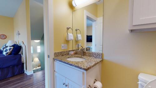 A Leave Of Absence home - image 5