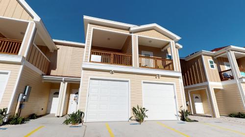 BeachSide 103 townhouse - image 4