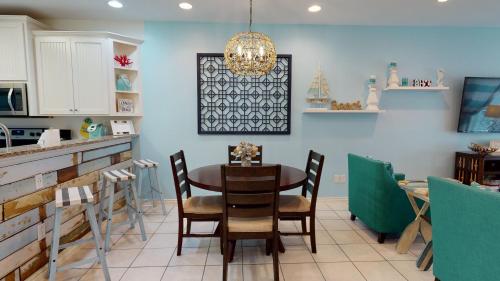 Beach House of Blues townhouse - image 3