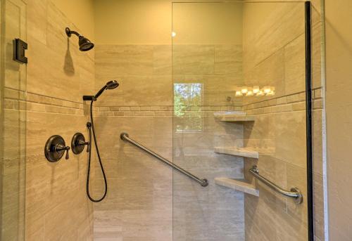 Bigfork Modern Living - Pet and Family Friendly! - image 6