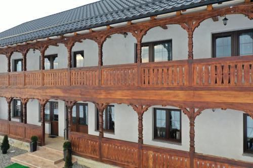 Conacul Cosăului - image 4