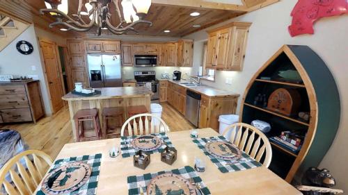 Minnestay-Lakefront Hideaway - image 5