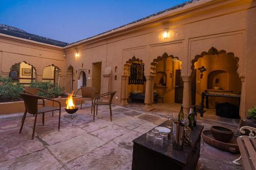 Stay Vista at Khohar Haveli - 18th Century Palace with Modern Amenities