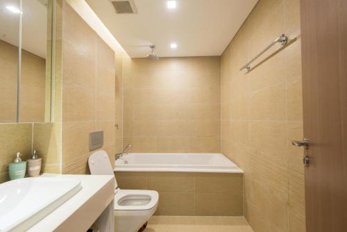 Three-Bedroom Apartment image 9