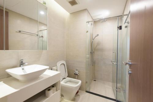 Three-Bedroom Apartment image 7