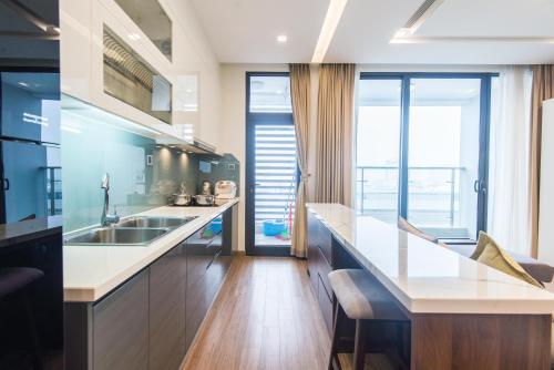 Superior Apartment image 2