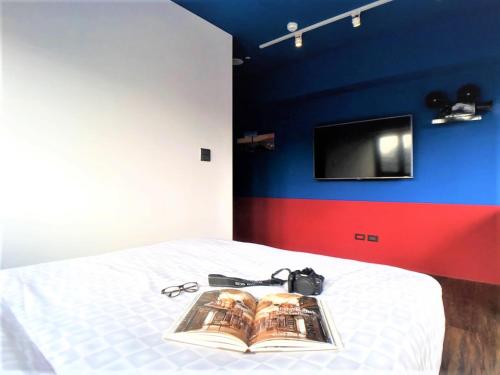 Deluxe Double Room with City View image 8