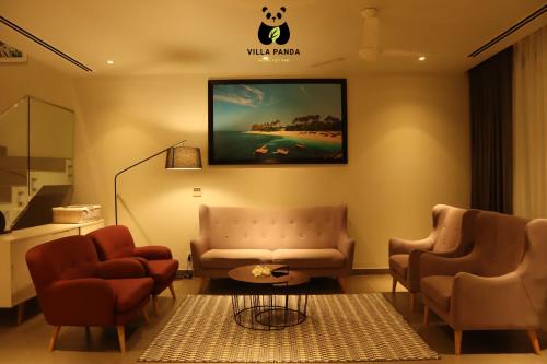 Three-Bedroom Villa image 10