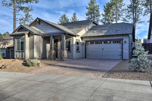 Chic and Modern Flagstaff Home with Hot Tub and Fire Pit