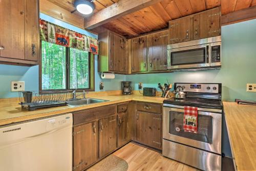 Quaint Lake Cottage with Pool and Beach Access! - image 5