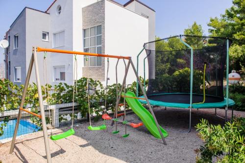 Apartment Nostalgija Podstrana - image 6