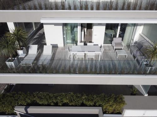 Apartment with Sea View image 9