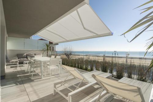 Apartment with Sea View image 6