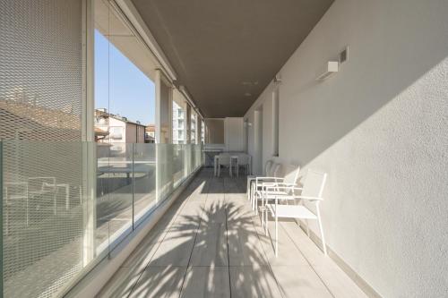Apartment with Sea View image 2