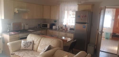 Harmonia Vendeghaz in โปรอสซโล่