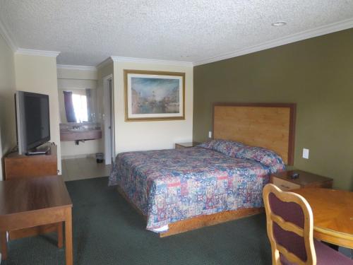 Standard King Room