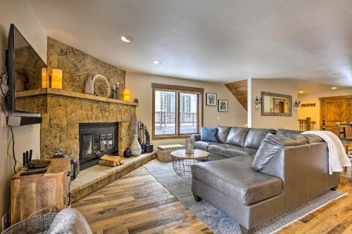 Frisco Townhome with Mountain Views, Walk to Main St