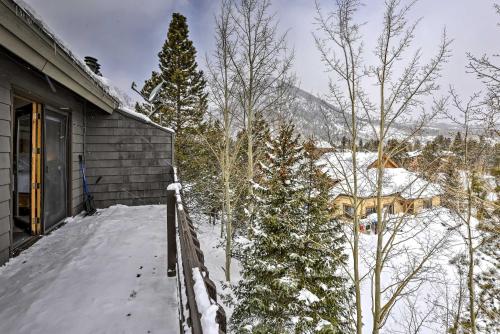 Frisco Family Townhome with Fireplace and Balcony! - image 3