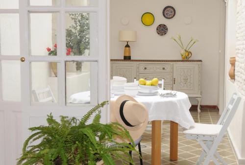 Casa en pleno centro EL LEÓN BLANCO 6 personas CHIMENEA Y TERRAZA CON VISTAS