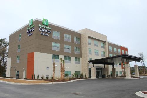 Holiday Inn Express & Suites - Latta, an IHG Hotel