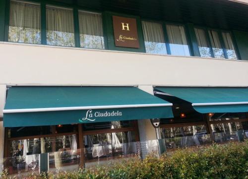 La Ciudadela – Barcelona, NJ
