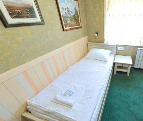 Motel Most - image 9