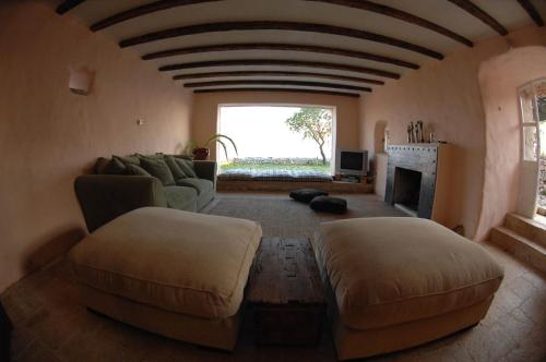 Villa Humac Palazio 4 Authentic Bedrooms Private Pool Tennis Court Sauna AC - image 6