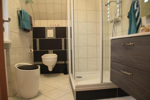 Bathroom, Ferienhaus Berghaus near Norderney Airport