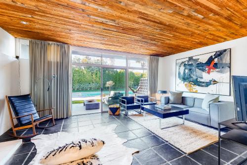 Wexler Modern Villa - image 2
