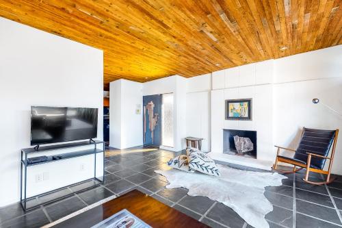 Wexler Modern Villa - image 9