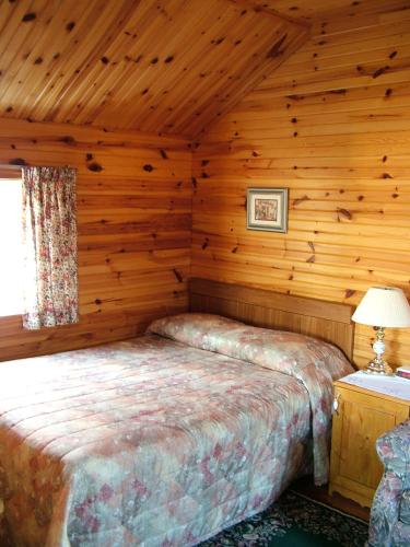 Avonlea bachelor cottages