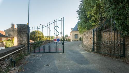 Côté Jardin avec Jacuzzi Privatif - image 8