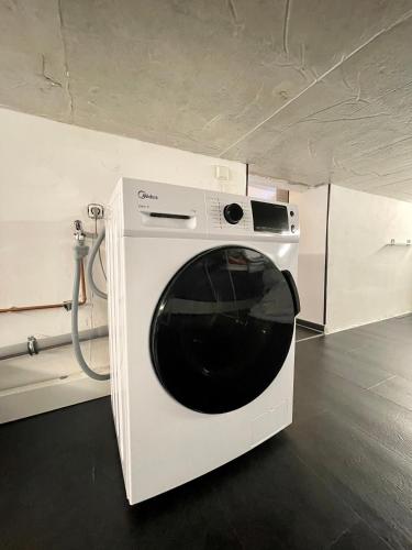 Facilities, B OUR GUEST at NEW FLAT NEARBY DRESDEN !!!POOL!!! in Schwarzheide