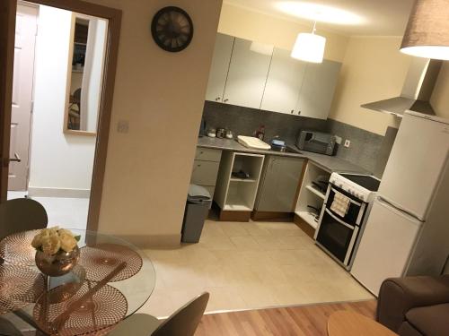 Flats near football clubs, Liverpool (photo 7)