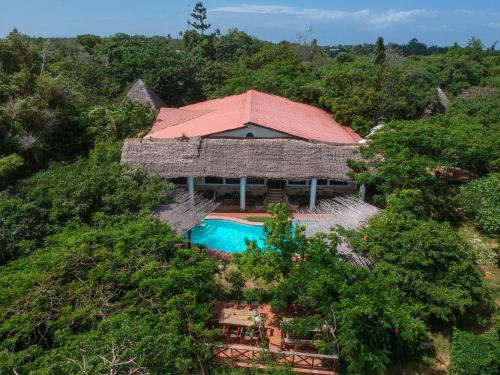 Exterior view, Distant Relatives Ecolodge and Backpackers in Kilifi