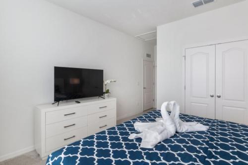 5230 Wildwood Way at Solterra Resort - image 4