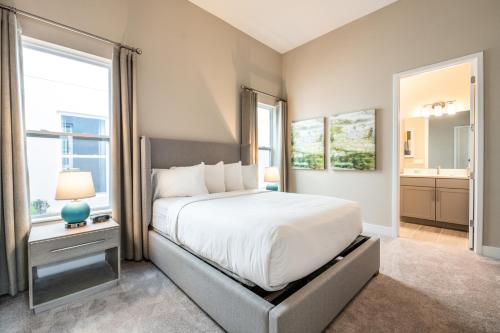 Luxury 6 Bed Home at Bears Den! Private Pool and near Disney! 966JN - image 3