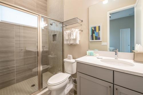 Luxury 6 Bed Home at Bears Den! Private Pool and near Disney! 966JN - image 4