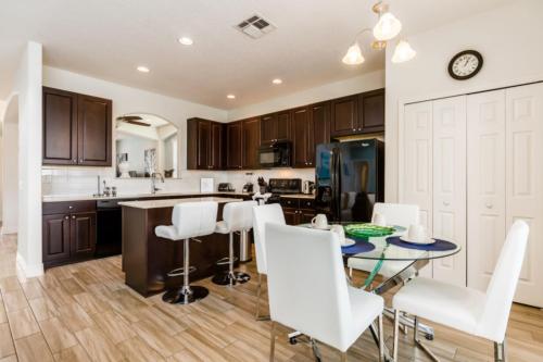 2287 Crofton Avenue at Providence - image 5