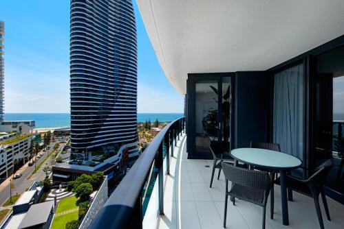 Oracle Resort Broadbeach - GCLR