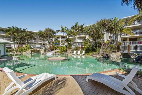 50mto Surf Patrolled Beach, Resort Style Pool
