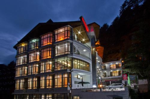 ทัศนียภาพภายนอกโรงแรม, โฮเต็ล บรอดเวย์ส อินน์  (Hotel Broadways Inn) in มานาลี