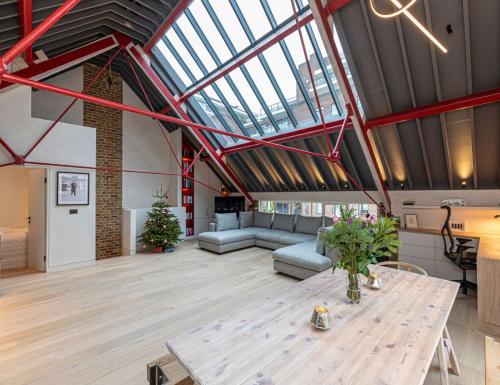 Picture of Stylish 2-Bed Loft Apartment Near Battersea Park, South London