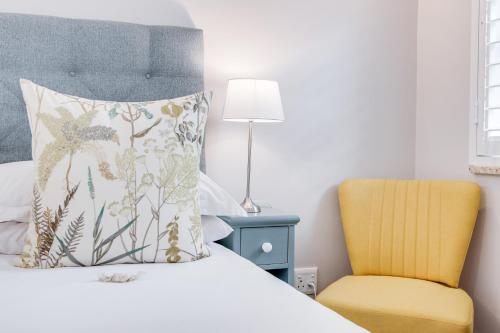 284869617 Amberhall Guesthouse