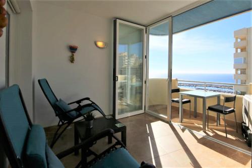 One-Bedroom Apartment image 9