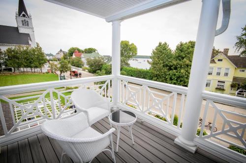 Queen Room with Balcony
