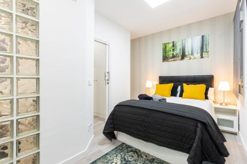 Madrid Río Apartment - main image