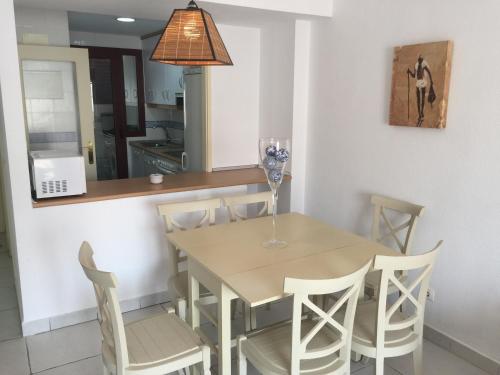 Apartamento VenAVera Playa Jardines de Nuevo Vera F2-2B Ático Primera Línea WIFI - image 10