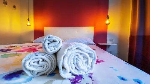 Deluxe Double or Twin Room image 6