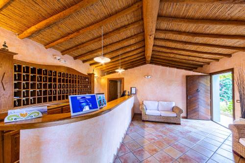 Előcsarnok, Hotel L Esagono in San Teodoro Városközpont